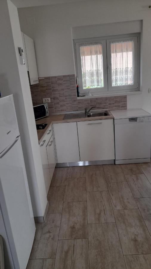 Mario Apartment Vir Bagian luar foto