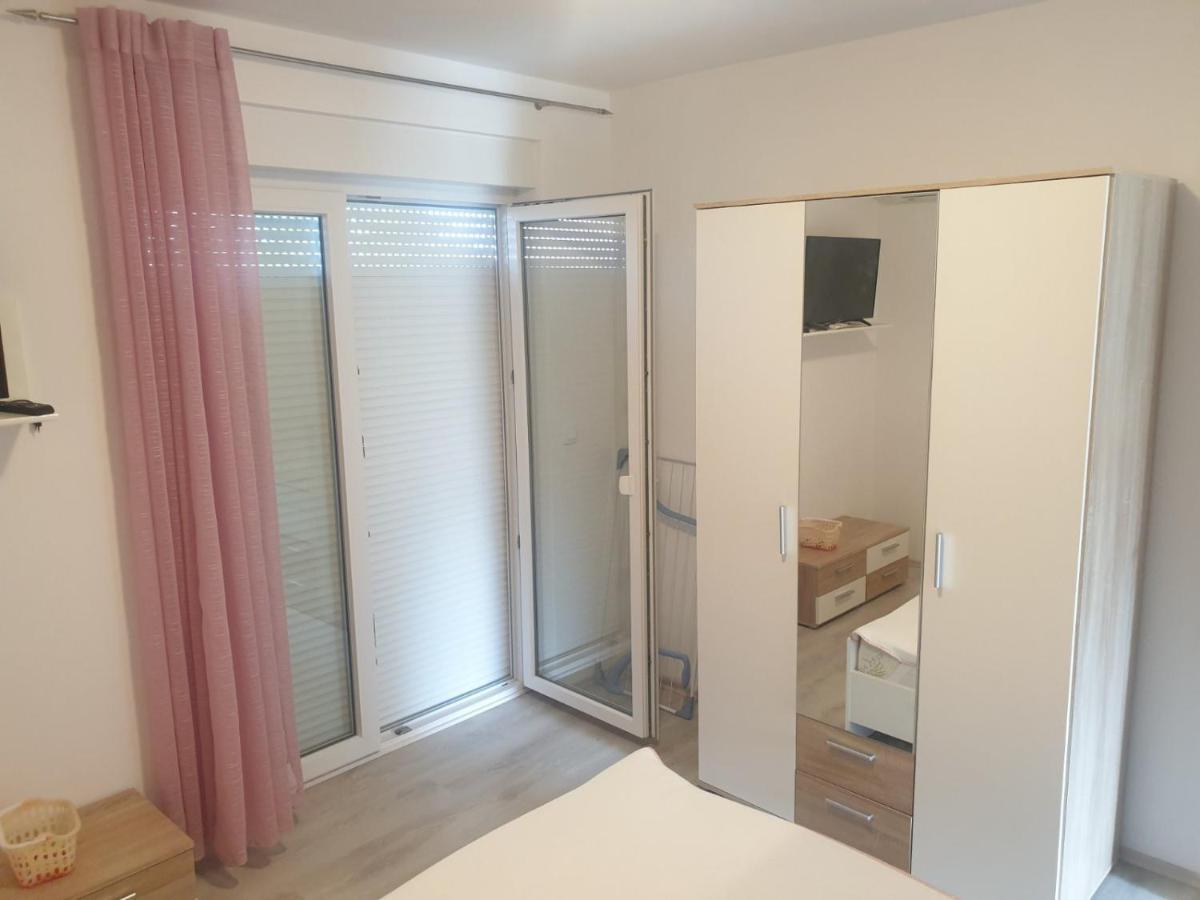 Mario Apartment Vir Bagian luar foto