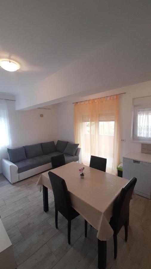 Mario Apartment Vir Bagian luar foto