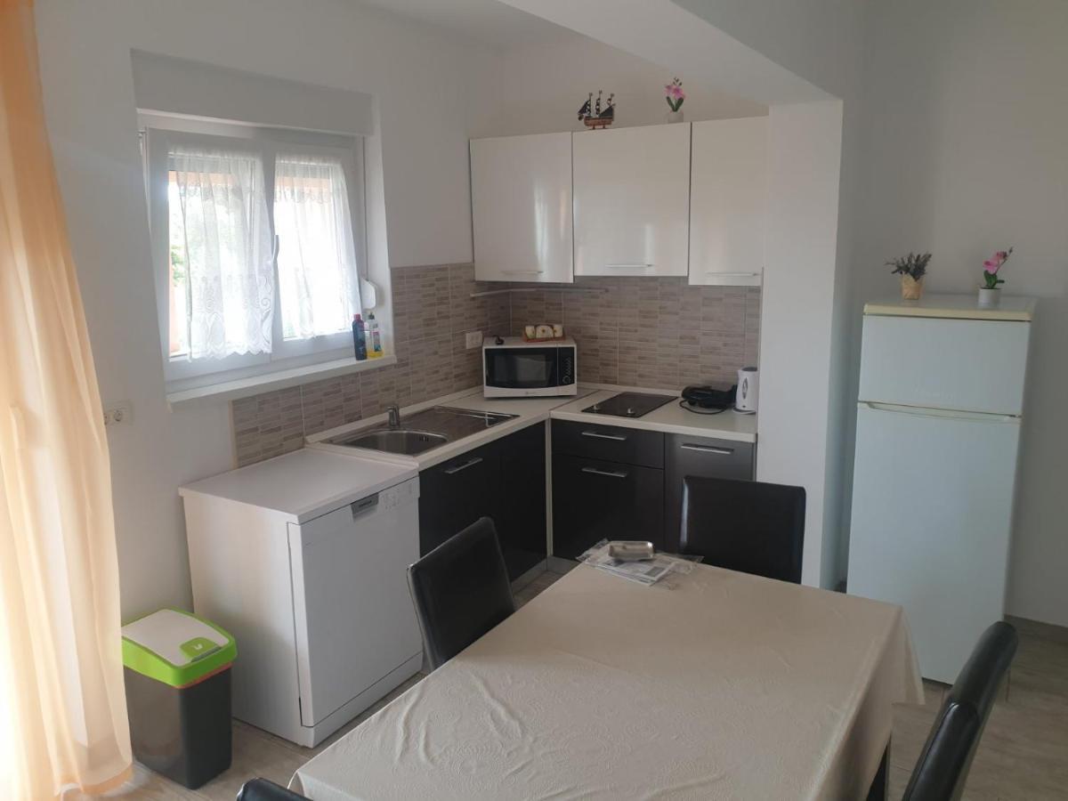 Mario Apartment Vir Bagian luar foto