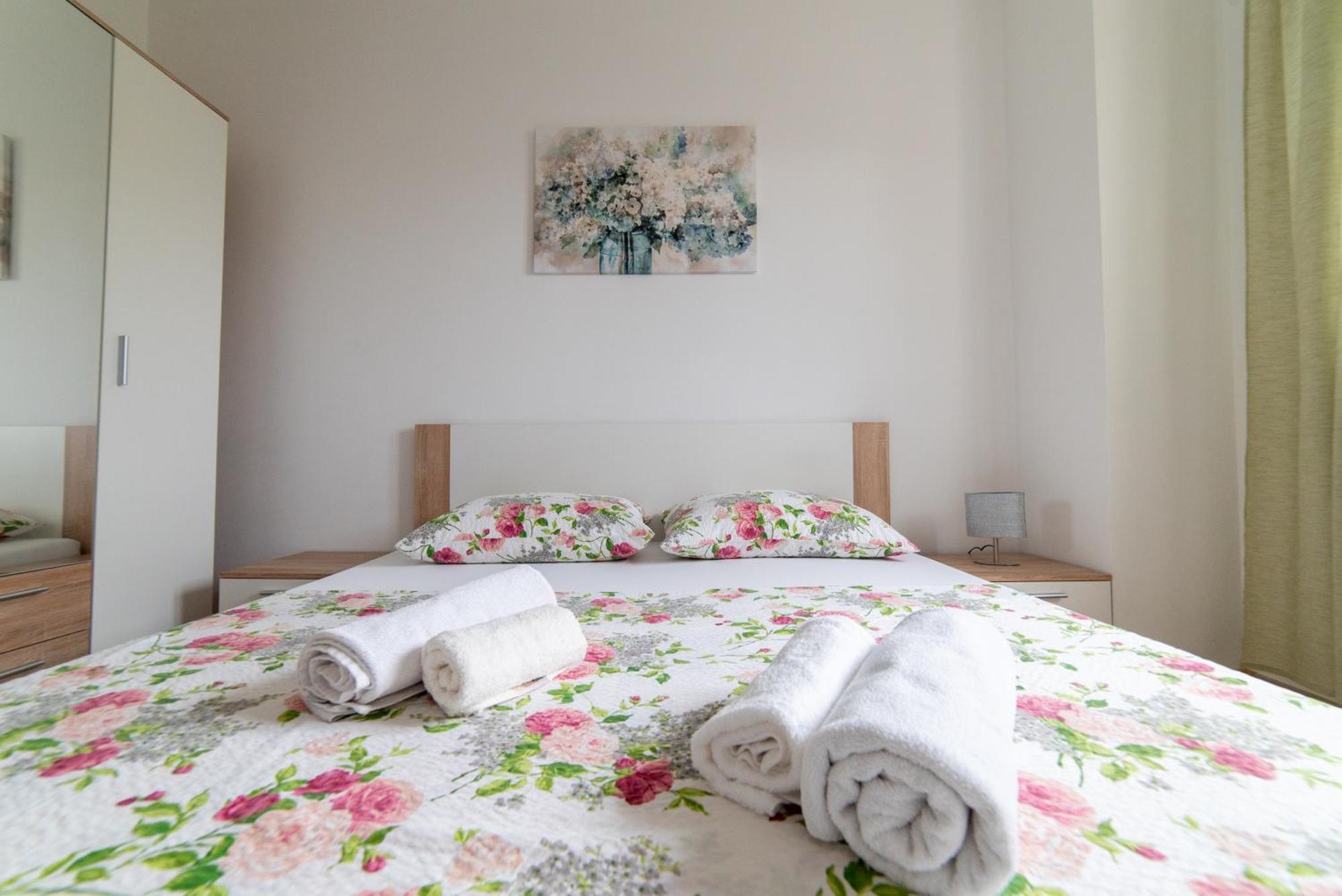 Mario Apartment Vir Bagian luar foto