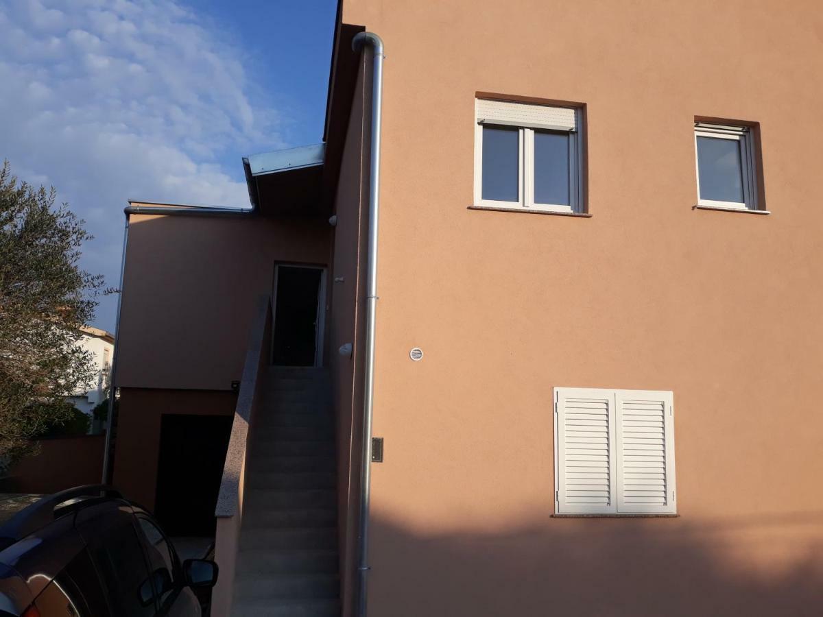 Mario Apartment Vir Bagian luar foto