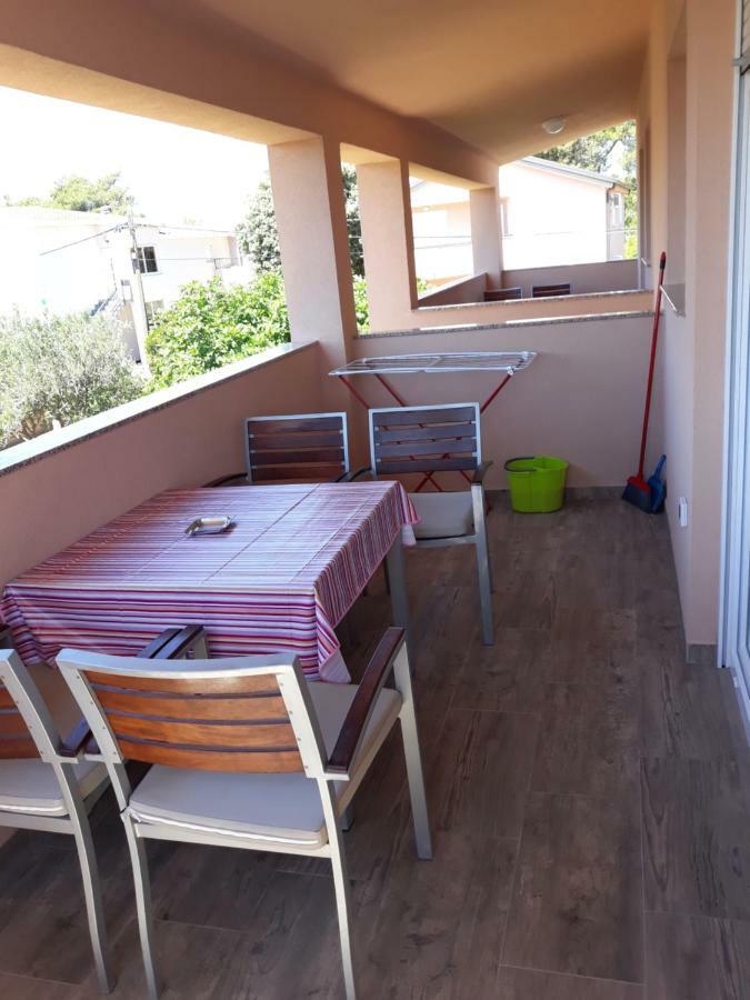 Mario Apartment Vir Bagian luar foto