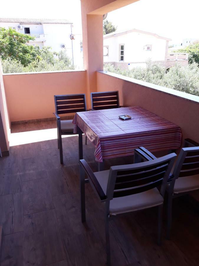 Mario Apartment Vir Bagian luar foto