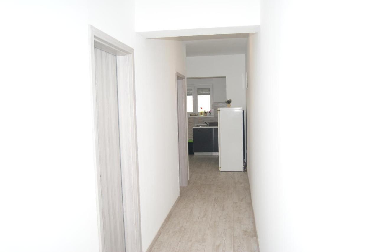 Mario Apartment Vir Bagian luar foto
